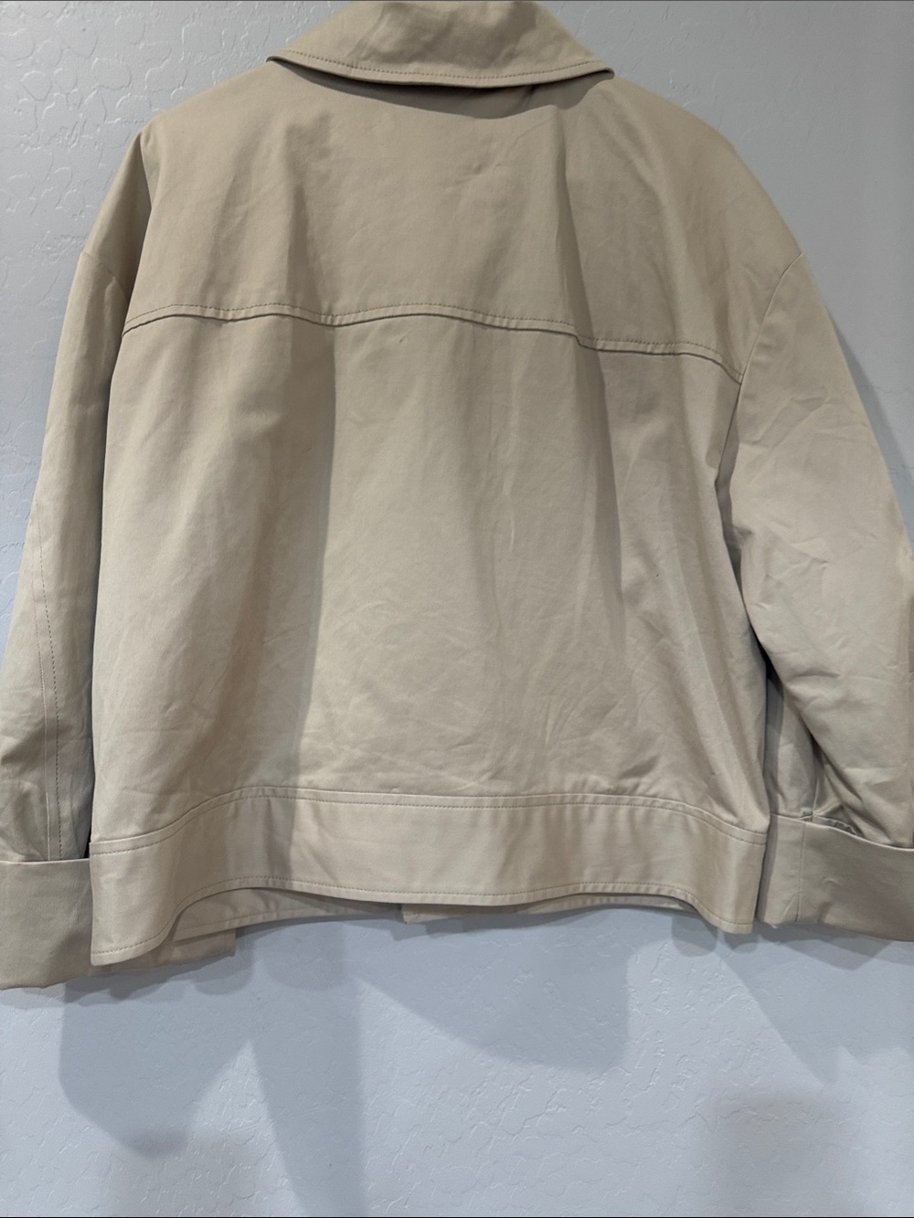 Banana Republic Cream Cropped Utility Jacket - Picture 5 of 5
